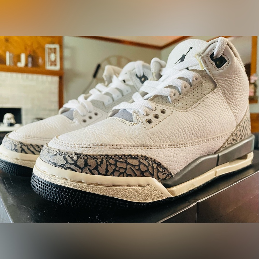 Nike Jordan 3 “Hide and Seek”
6Y-7.5W
$59
Original box,sticker and hang tag. - Picture 4 of 15